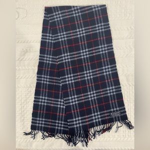 48”x11” Burberry lambswool scarf